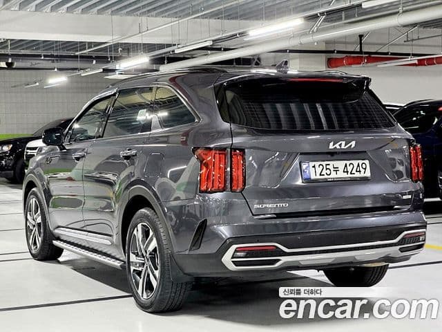 Kia Sorento 2023 — ფოტო 4/20