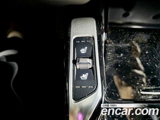 Kia Sorento 2023 — ფოტო 15/20