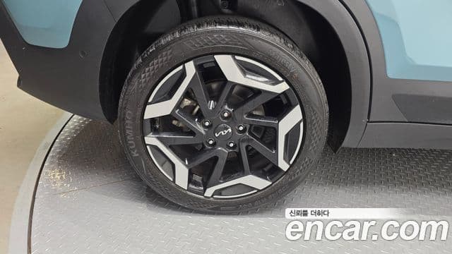 Kia Seltos 2024 — ფოტო 5/20