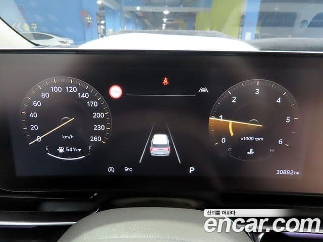 Kia Carnival 2023 — Şəkil 7/20