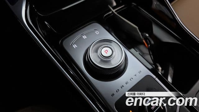 Kia Sorento 2024 — Фото 9/20