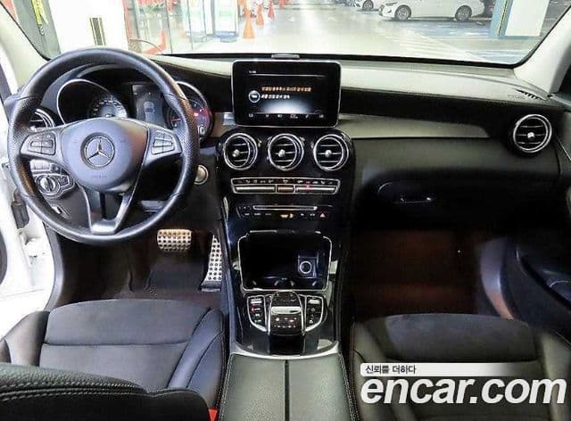 Mercedes-Benz GLC-Class 2019 — ფოტო 8/20