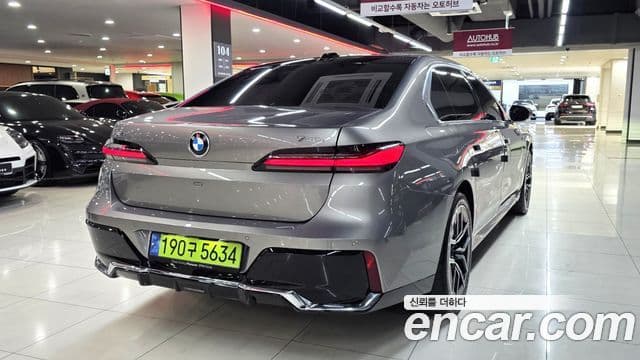 BMW 7 Series 2024 — Şəkil 7/20