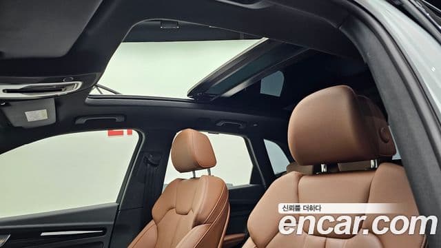 Audi Q5 2021 — ფოტო 19/20