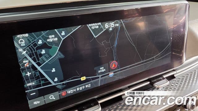 Kia Carnival 2021 — ფოტო 15/20