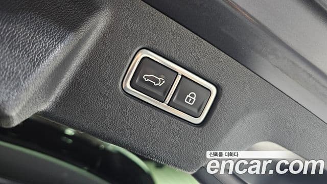 Kia Sorento 2021 — ფოტო 16/19