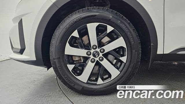 Kia Sorento 2021 — фото 5 из 20