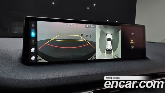 Genesis GV70 2022 — ფოტო 16/20