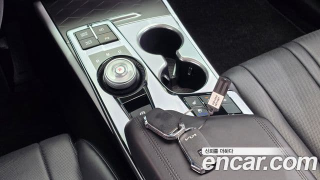 Kia K8 2022 — Şəkil 7/20