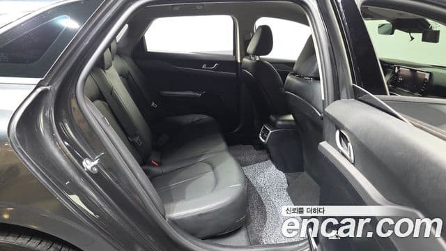 Kia K5 2023 — Şəkil 12/20