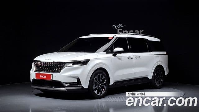 Kia Carnival 2023 — ფოტო 1/20