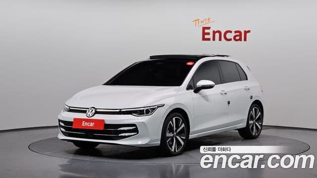 Volkswagen Golf 2026 — ფოტო 1/20