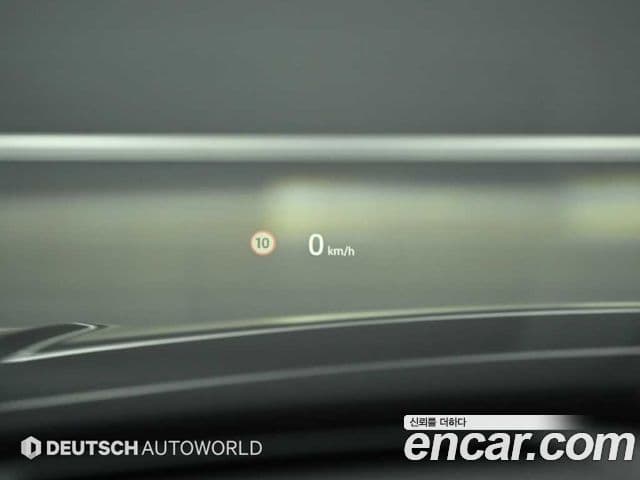 Land Rover Range Rover Velar 2025 — Фото 16/20