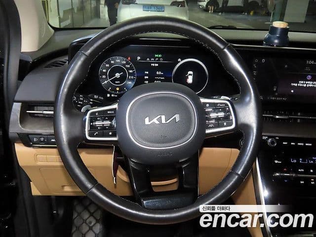 Kia Carnival 2022 — Фото 8/20