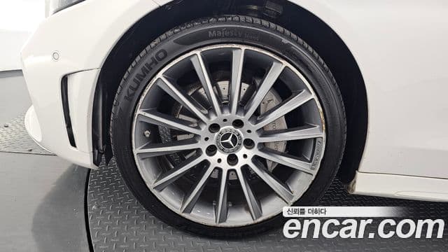 Mercedes-Benz C-Class 2019 — фото 5 из 20