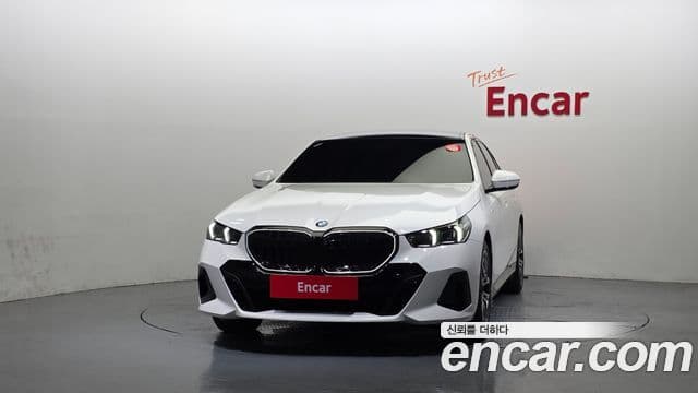 BMW 5 Series 2025 — ფოტო 3/20