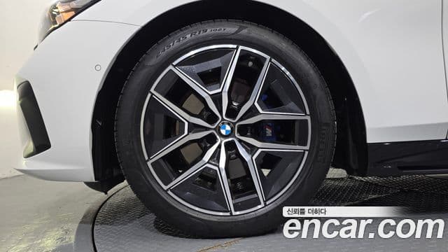 BMW 5 Series 2025 — ფოტო 5/20