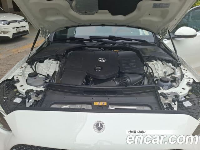 Mercedes-Benz C-Class 2025 — ფოტო 5/20