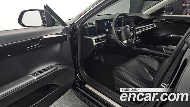 Hyundai Grandeur 2023 — ფოტო 11/20