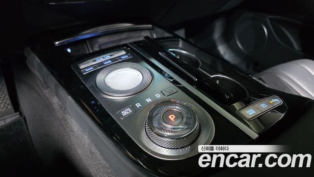 Genesis Electrified G80 2021 — фото 9 из 20