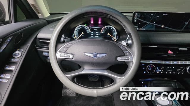 Genesis Electrified G80 2021 — фото 14 из 20