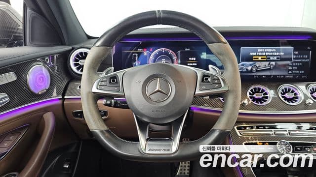 Mercedes-Benz E-Class 2018 — Фото 13/20