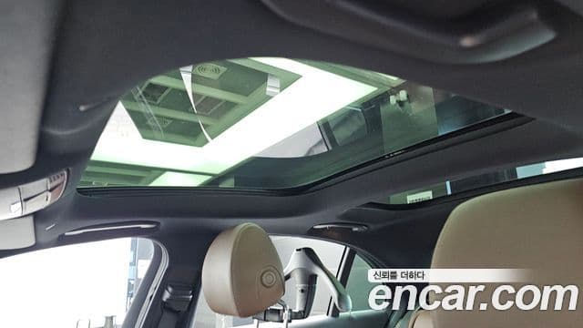Mercedes-Benz E-Class 2018 — Şəkil 18/20