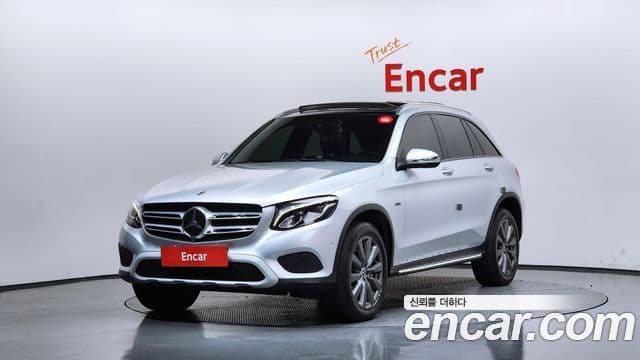 Mercedes-Benz GLC-Class 2018 — Şəkil 9/20