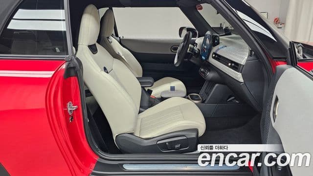 Mini Cooper S Convertible 2025 — ფოტო 14/35