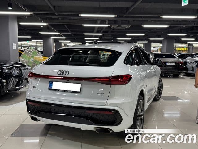 Audi Q5 2025 — ფოტო 2/15