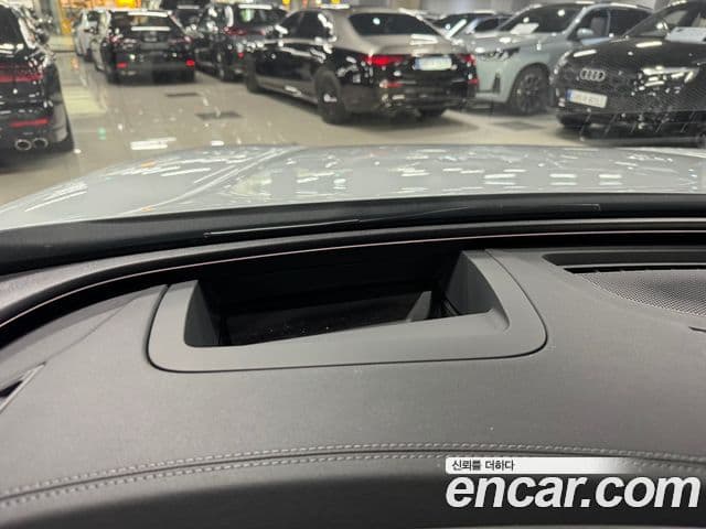 Audi Q5 2025 — ფოტო 7/15