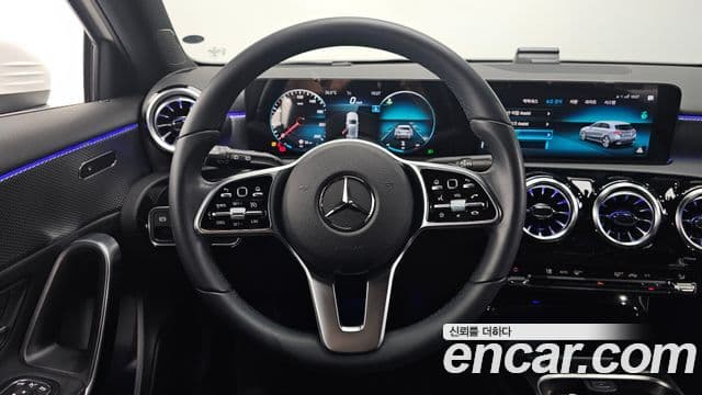 Mercedes-Benz A-Class 2022 — Фото 13/20