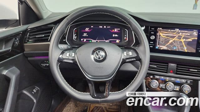 Volkswagen Jetta 2021 — ფოტო 12/20
