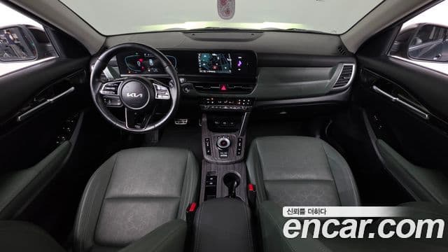 Kia Seltos 2023 — ფოტო 7/20