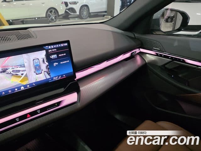 BMW 5 Series 2025 — Photo 3/17