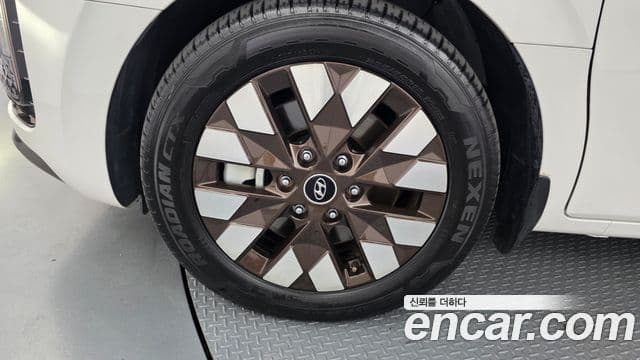 Hyundai Staria 2024 — Şəkil 5/20