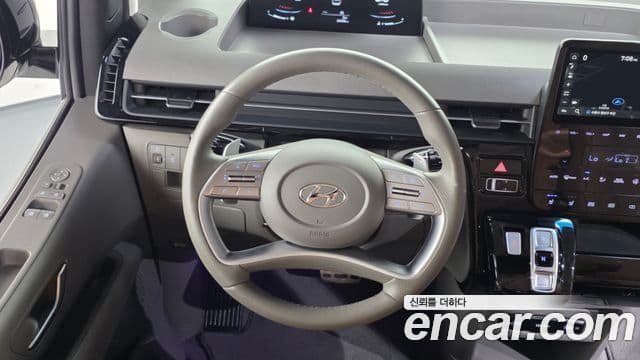 Hyundai Staria 2024 — Şəkil 13/20