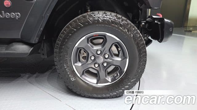 Jeep Gladiator 2022 — ფოტო 16/30