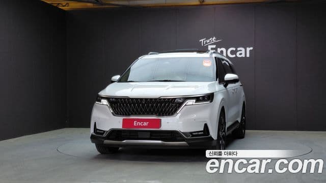 Kia Carnival 2023 — ფოტო 3/20
