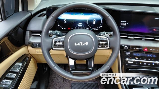 Kia Carnival 2023 — ფოტო 12/20