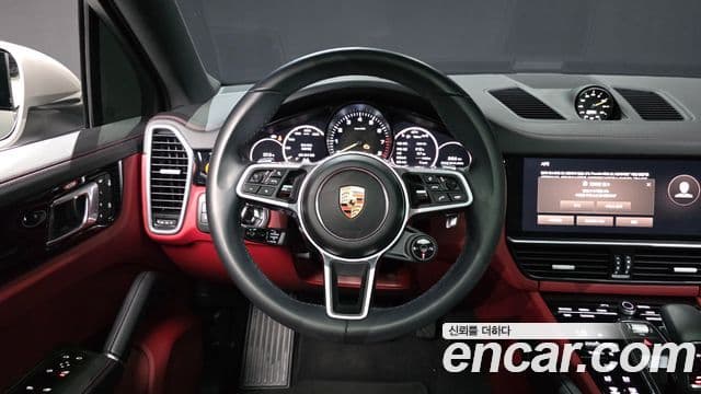 Porsche Cayenne 2023 — Şəkil 13/20