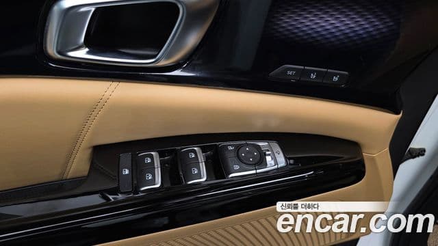 Kia Carnival 2021 — Фото 16/20