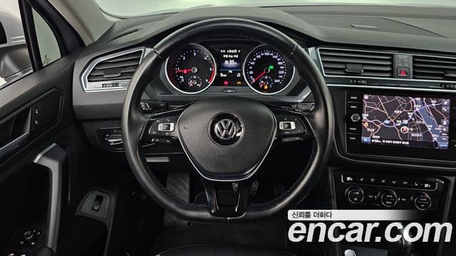 Volkswagen Tiguan 2019 — Şəkil 13/20
