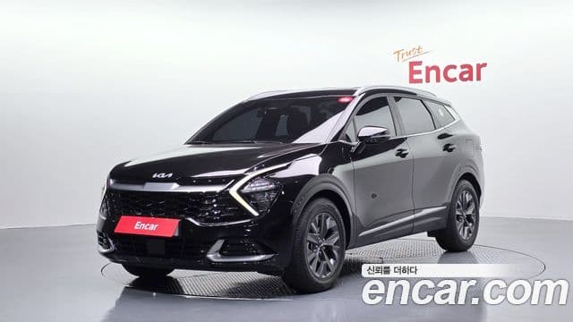 Kia Sportage 2022 — Фото 1/20