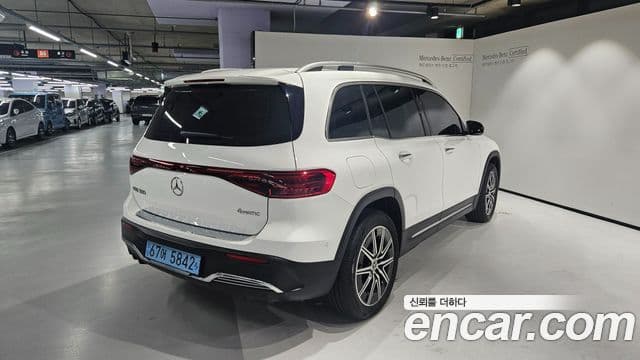Mercedes-Benz EQB 2025 — ფოტო 5/20