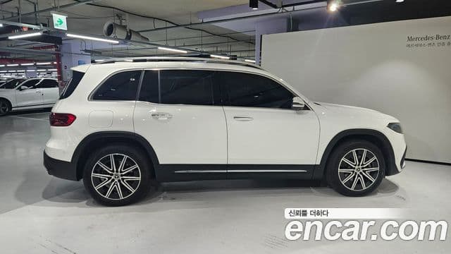 Mercedes-Benz EQB 2025 — ფოტო 6/20