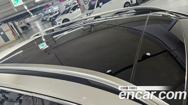 Mercedes-Benz EQB 2025 — ფოტო 13/20