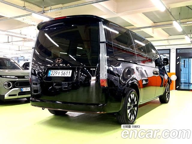 Hyundai Staria 2024 — Şəkil 1/20