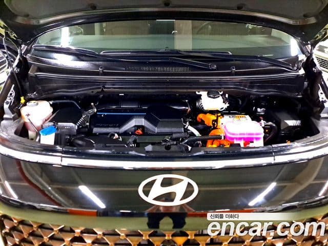 Hyundai Staria 2024 — Şəkil 5/20