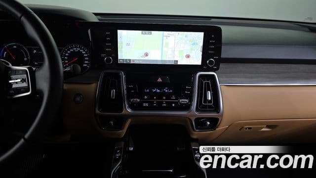 Kia Sorento 2022 — Şəkil 14/20